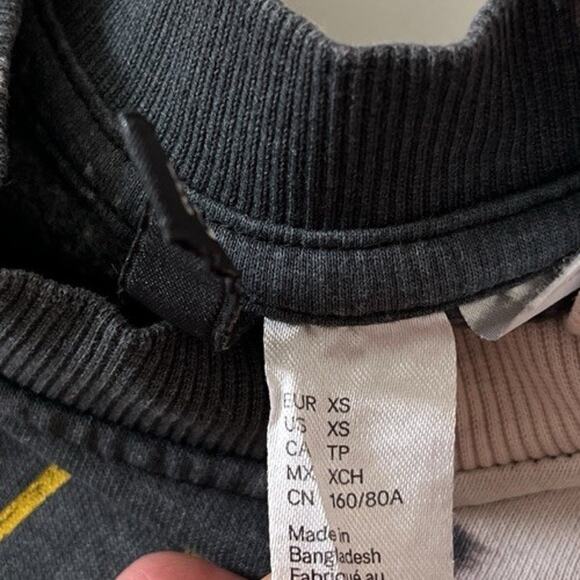 HM Nirvana Tie Dye Sweatshirt Women XS Gray Oversized Grunge - Picture 4 of 9